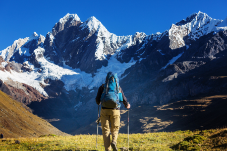 HIKE IN PERU